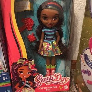 Sunny Day Brush & Style Rox